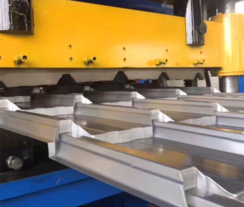 Hydraulic Cutting Steel Sheet Roll Forming Machine / Roof Tile Making Machine
