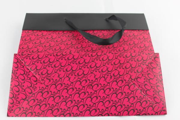 OEM Debossing Clothing Paper Bags