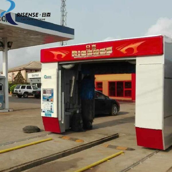 Автоматическая машина для стирки автомобилей