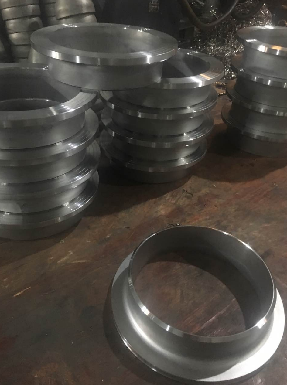 2.5mm Copper Nickel Stub End Fittings DIN EN1092-1 Type 35 DN150 UNS C70600 Pipe Fitings