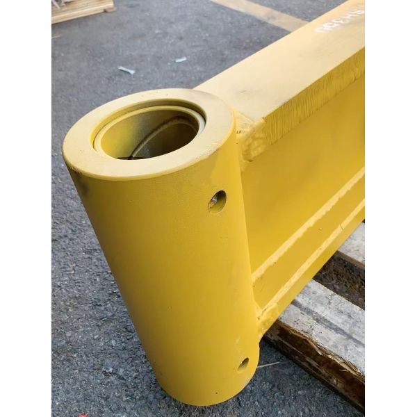 SH350 Sumitomo excavator boom bracket, high-quality I-steel frame, excavator connecting rod accessories, durable and wear-resistant.
