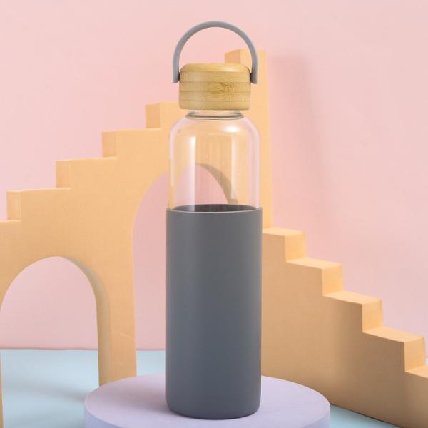 Single Wall High Borosilicate Glass Drink Water Bottle Colorful Silicone Cover