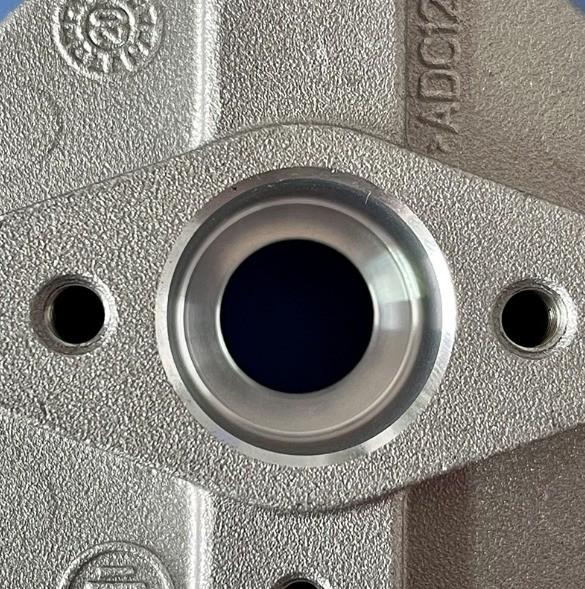 Encasillado de aluminio personalizado para el dibujo del cliente Requeridas piezas de válvula de bomba