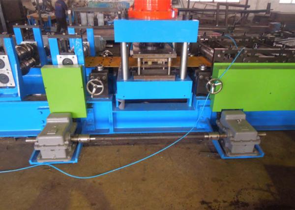 Freeway Crash Barrier Roll Forming Machine 25m Every Min Front Hydraulic Punching
