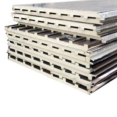 Econômico isolamento de parede personalizado 45mm PU poliuretano painel de alumínio painéis de telhado de metal para a criação de aves de capoeira