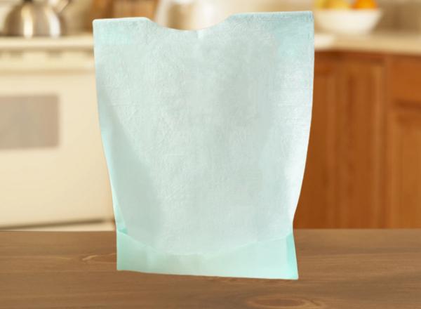 Foldable Biodegradable Paper Bibs For Adults Disposable Clothing Protector OEM