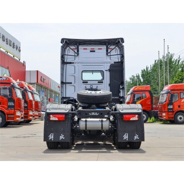 FAW Jiefang J7 6x4 550hp Diesel Powered Dump Truck Trailers with Automatic Transmission