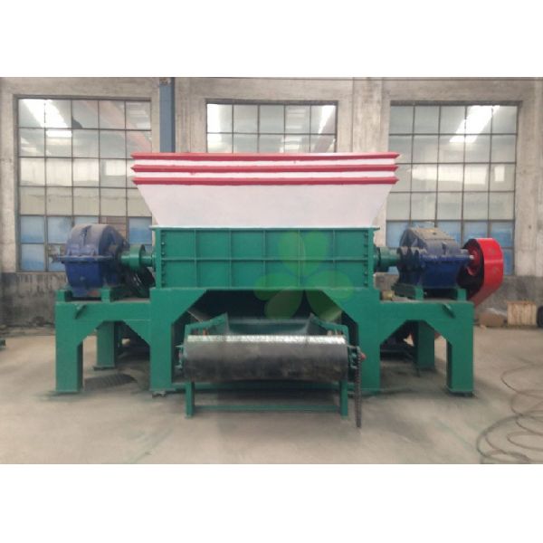 Φ300×30 Knife Size Twin Shaft Shredder / Waste Rubber Shredder Machine 11 Ton