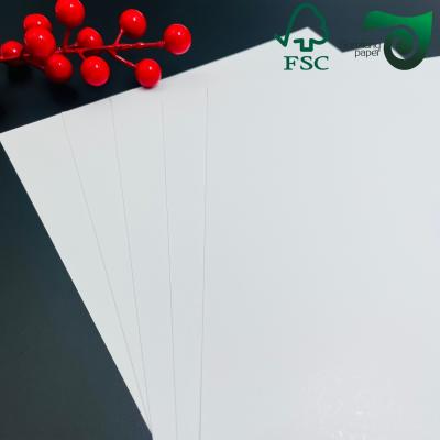 FSC 295gm FBB SBS papier lisse C1S carton ivoire Pour l'emballage