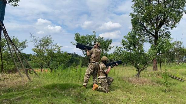 Черный человек портативная оборонная система портативная антидроновая система оборудование DR3002