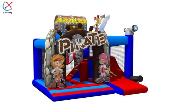 Nouveau design d'impression numérique maison pirate gonflable avec diapositives pour enfants