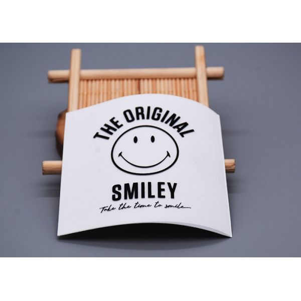 Логотип силикона белого Twill изготовленный на заказ сплетенный напечатанный ярлыком для одежды