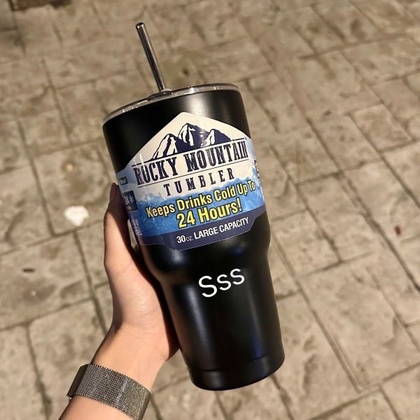 Magic Mountain Tumbler avec couvercle et paille, 30 oz en acier inoxydable en vrac, double paroi à vide isolation tasse de café pour les boissons froides et chaudes, voyage thermique Tumblers tasse