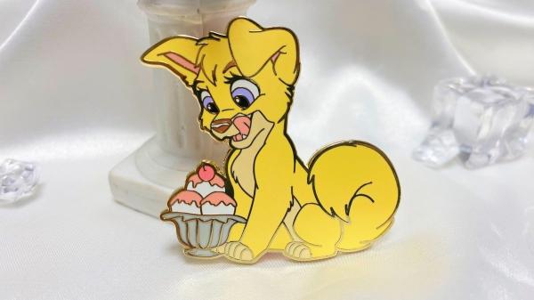 Plated Metal Crafts Customized Hard Enamel Lapel Pin Business Gifts Metal Logo Design Pins For Clothes