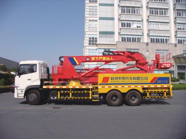 Tipo do crescimento sob o chassi 6x4 245HP/270HP de Dongfeng do equipamento da inspeção da ponte