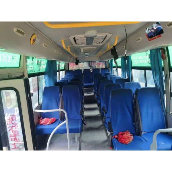 29seats Passenger Mini Bus Yutong Used Coach ZK6752D bus engines coach