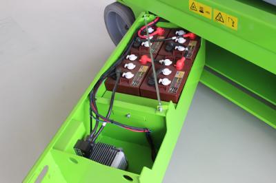 Electric Man Scissor Lift Platform Height 8m For Workshops Airport Factory Maintenance