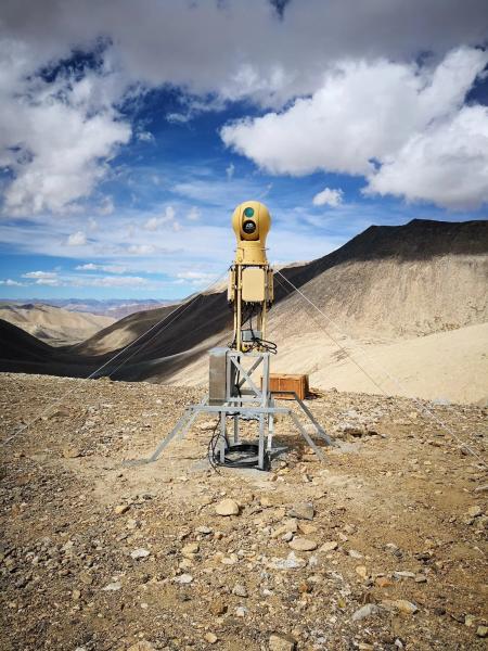 Ground Surveillance Radar HYH 215-4C 360° Phased Array Security Radar for All-Weather Ground Target Detection