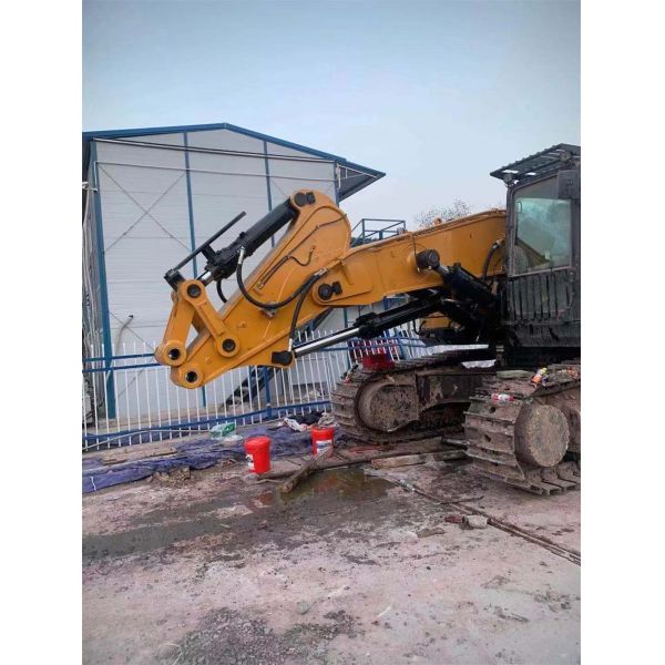 Antiwear SANY485H Excavator Small Crawler , Wear Resistant Excavator Tunnel Arm