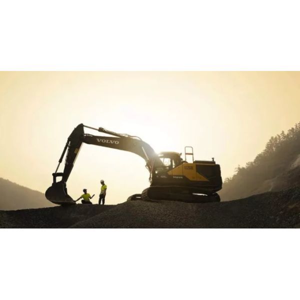 Used Volvo EC360 Excavator 1.5m3 Bucket Capacity 198KW High Efficiency