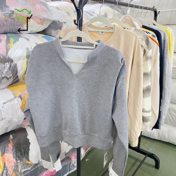 Women Grade A Polyester Cotton Blend Used Hoodie Mixed Colors for All Seasons