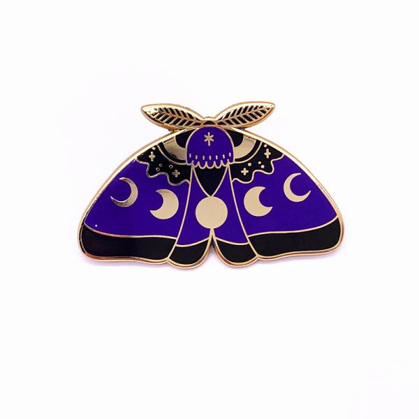 Apple Shape Hard Enamel Pin Badges Brass / Zinc Alloy / Iron Material
