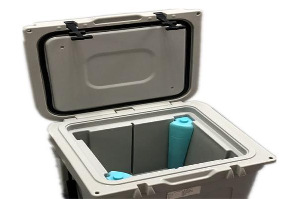 PU Rotomolding Insulation Refrigerator Plastic Incubator Cooler Box 32 Liters Portable