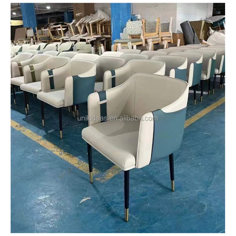 Factory Customized Durable Hotel Restaurant Commercial Furniture Classic Dining Table and Chair Set