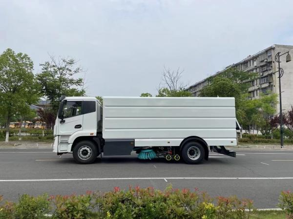 Road Dust Collector, Road Cleaning Vehicle 4x2 Street Vacuum Cleaner New Brand Factory Price