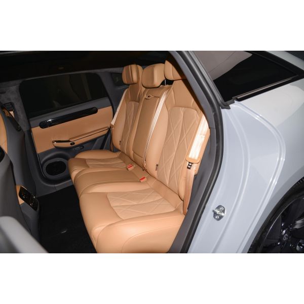 Wholesale Luxury Leap Motion C01 Auto Small Vehicle Electric Fuel Automobile New Leather Seat Covers Decoration Cheap Suv Cars