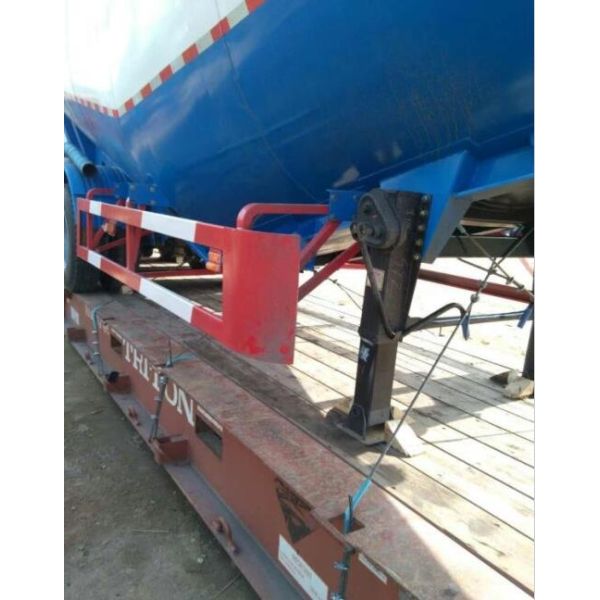 3 Axle Powder / Dry Bulk Tank Trailers , 50 000 Liters flour tanker semi trailer