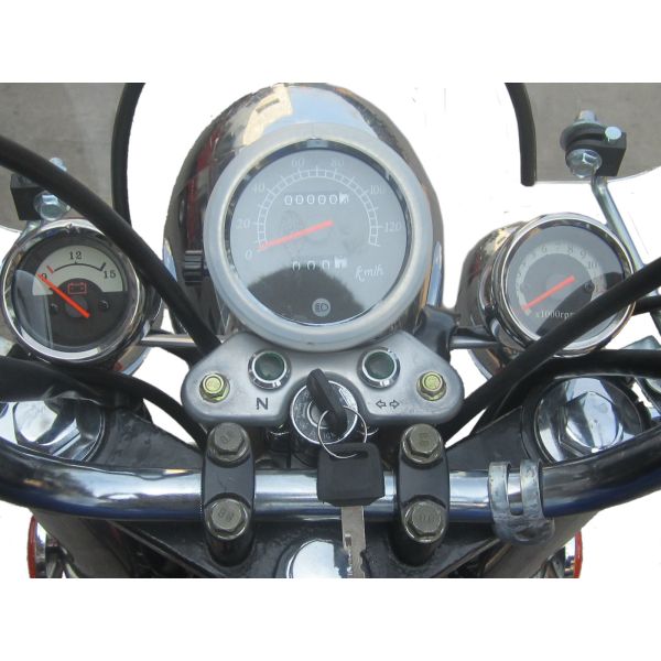 250cc Three Wheel Motorcycle 90 km/h Max Speed MP3 Speaker Tool Case