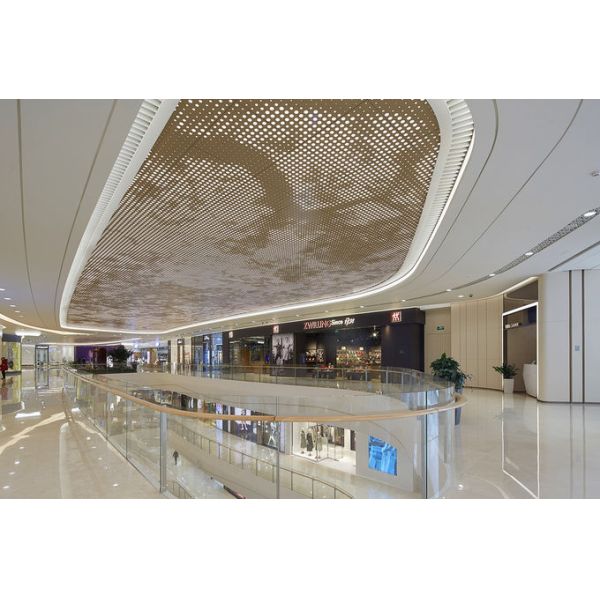2.5MM PVDF Coating Luxury Gold Metal Ceiling Panels For Shopping Mall Commercial Building