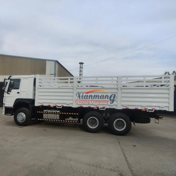 Sinotruk HOWO 6X4 371HP 20-30t Fence Cargo Truck 3 Axles Used Draw Bar Trailer