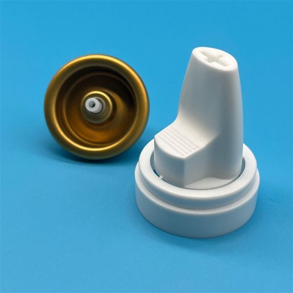  Gentle Even-Distribution Hair Mousse Dispensing Nozzle for Curly and Coily Hair Types with Wide-Fan Spray for Hydration and Definition