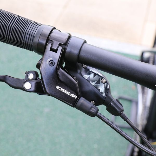 Vélo à vélo 29 pouces MTB Vélo de montagne Bicicleta Vélo avec matériau de fourchette en alliage d'aluminium