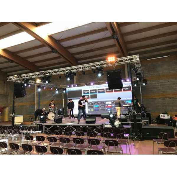 HD P2.5 Indoor Rental Stage LED Screen P2.5 Video Wall 96*96 Module Resolution