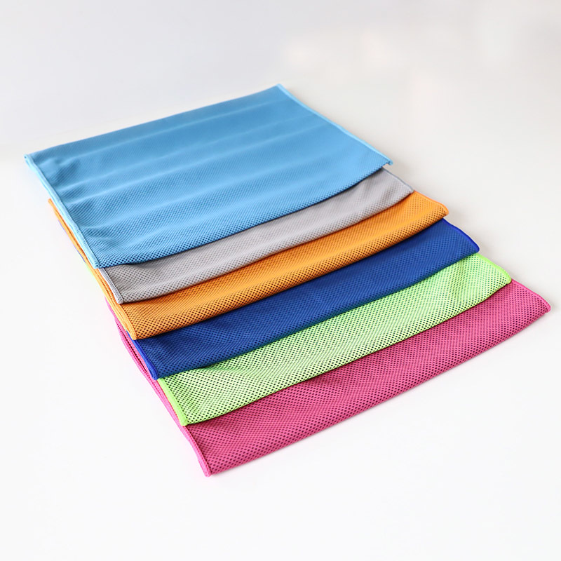 30x80cm Size 170 Gsm Ergonomic Athletic Cooling Towels For Golf