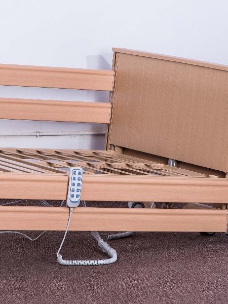 Long Life Movable Electric Hospital Bed For Elderly In Wooden Material