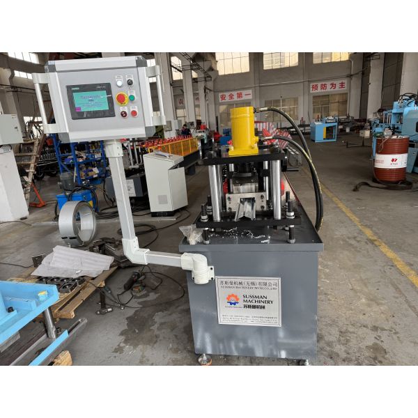 EUROPEA 0.6-1.0mm 鋼鉄ローリングシャッター ドアロール 形作機