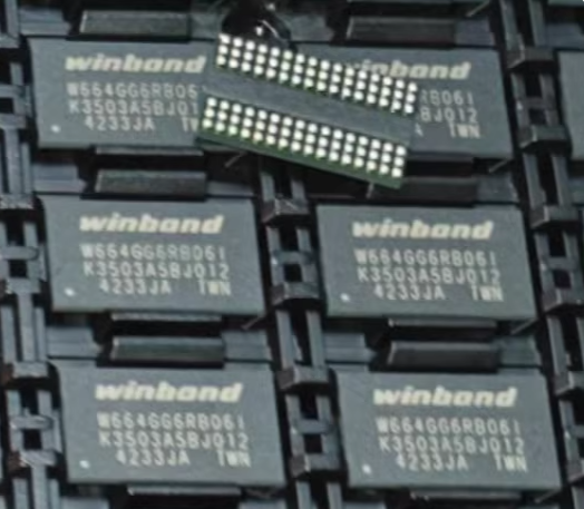 W664GG6RB-06 W664GG6RB06I  IC DRAM 4GB DDR4 Alternative K4A4G165WF-BCTD