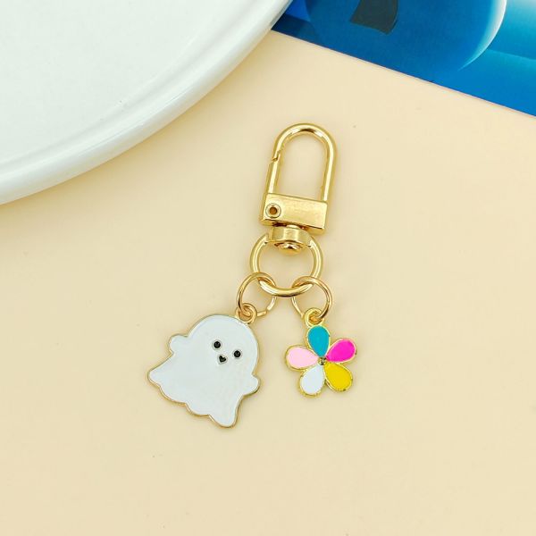 Keyring Horror Gifts Bulk Halloween Decor Purse Cute Little Kid Keychain for Teens Friends Couple Gift