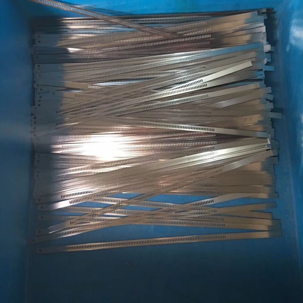 7 X 250mm UV Resistant Self Locking Cable Ties Ladder Type SS316 Material