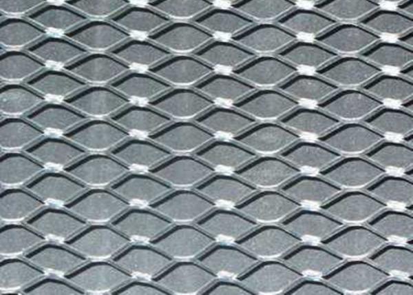 Electric Galvanized Stretched Steel Mesh , Silver Plain Expanded Metal Sheet