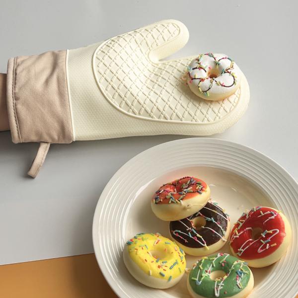 Gants de four à barbecue réutilisables épaissis en silicone polyvalent sans odeur