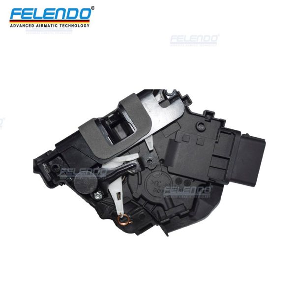 Automotive Range Rover Body Parts Plastic Door Latch LR011278 ISO9001 Certification