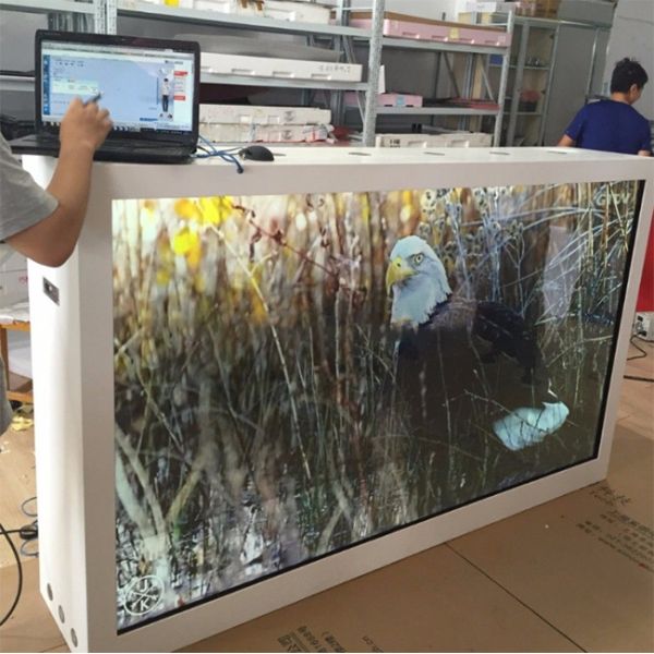 55 Inch Touch 3d Hologram Advertisement Box Indoor  clear lcd display manufacturer