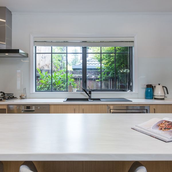 Light Beige Storage Wood Veneer Kitchen Cabinet Zinc Alloy Handle