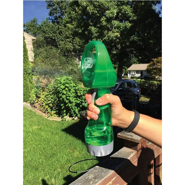 Battery Powered Summer Outdoor Travel Hand Held Standing Mini Portable Water Mist Spray Bottle Cooling Fan with Water Tank