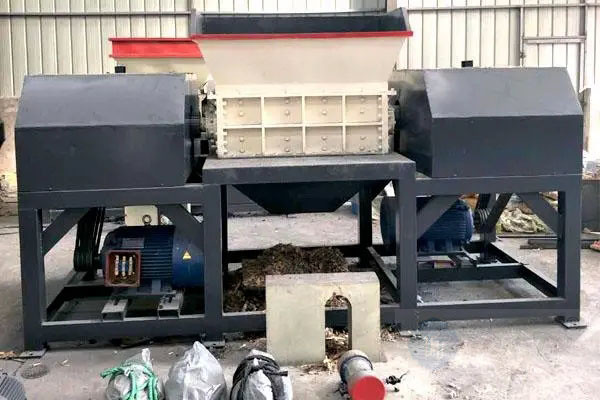 Двойная вала Автомобили Шина Металлический шредер Машина Двухвальная шредер